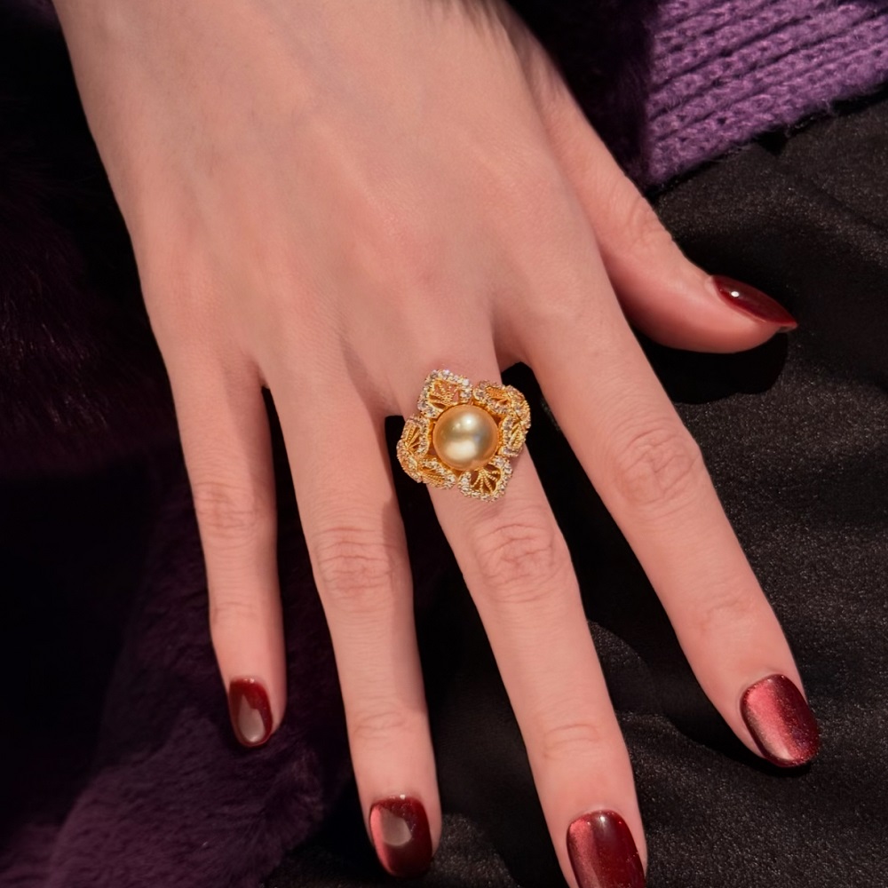 Diamond and Golden South sea Pearl Ring