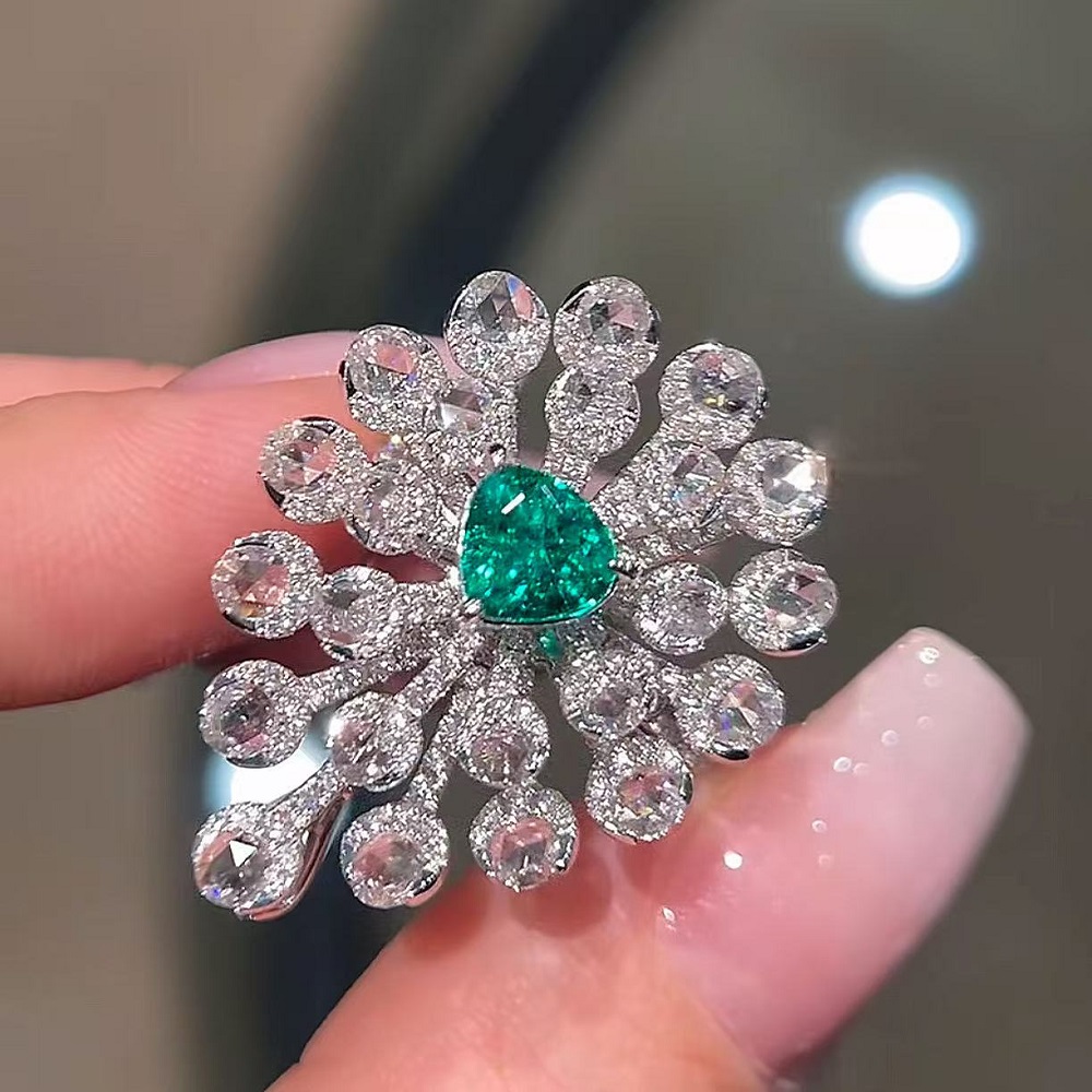 Diamond And Emerald Ring